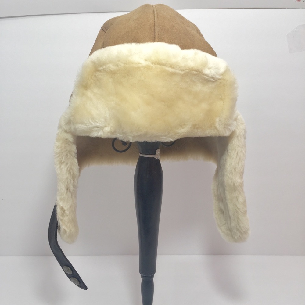 Sheerling-Lined Sheepskin Trapper Hat
